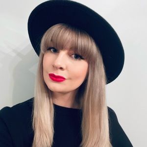 Meet your Posher, Mandy